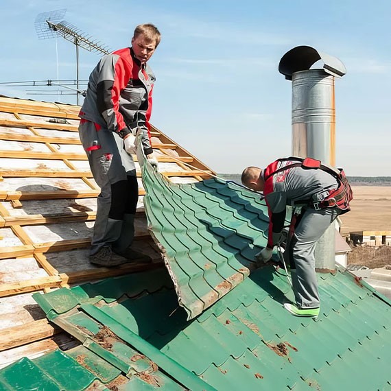 Демонтаж кровли и крыши в Высоцке и Ленинградской области